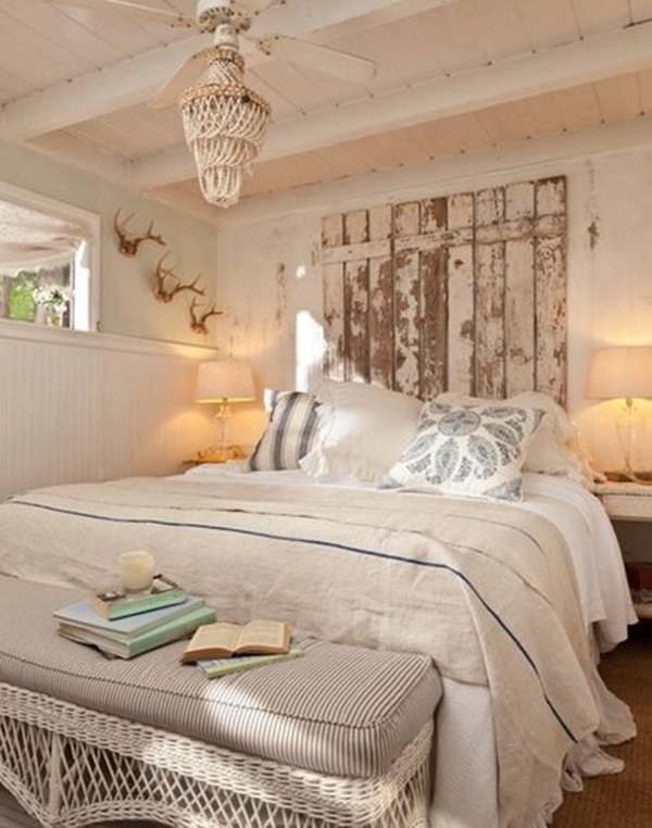 Natural Materials Cottage Bedroom Decor