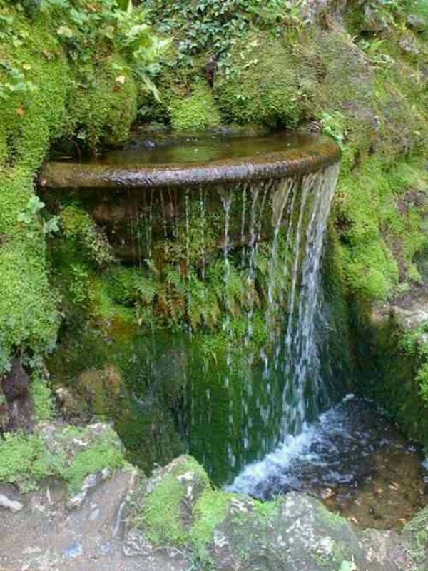 40 Beautiful Garden Fountain Ideas