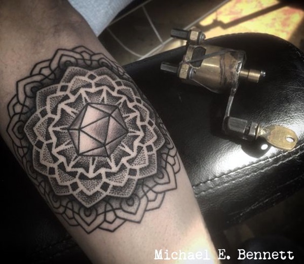 Sacred geometry Tattoo Ideas (31)