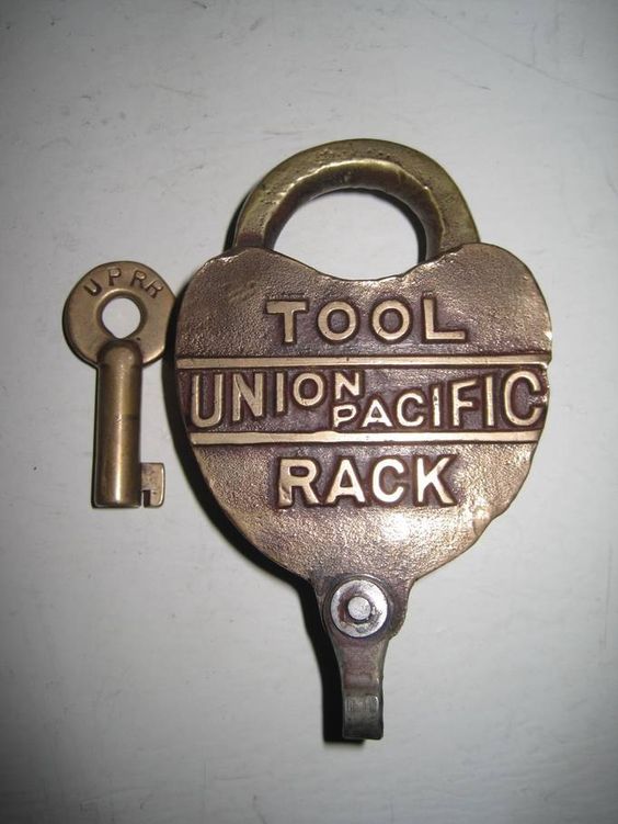 vintage locks and keys 18