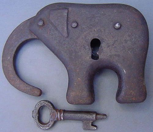 vintage locks and keys 19