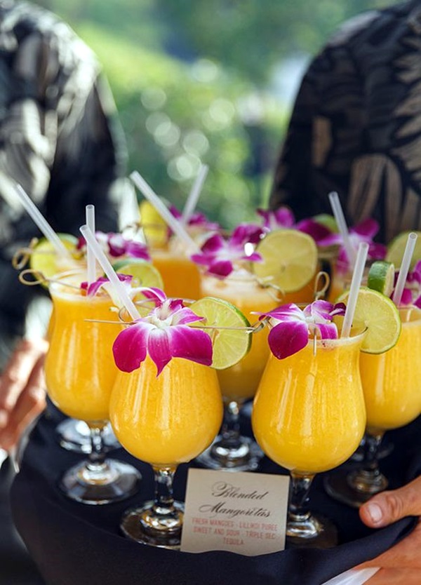 Affordable and Creative Hawaiian party decoration Ideas (28)