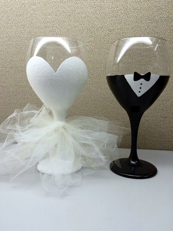 40 Artistic Wine Glass Painting Ideas - Bored Art