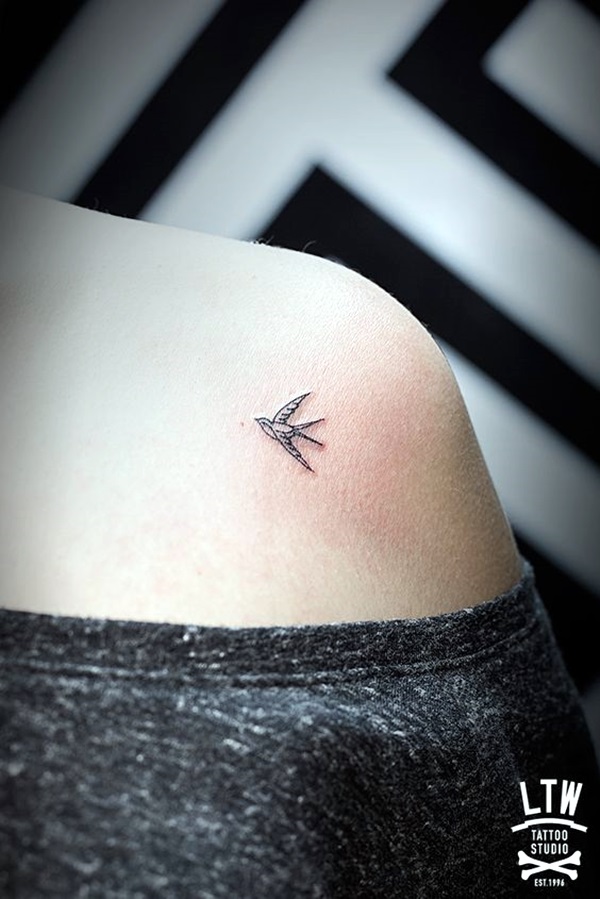 25 SMALL BIRD TATTOO IDEAS 