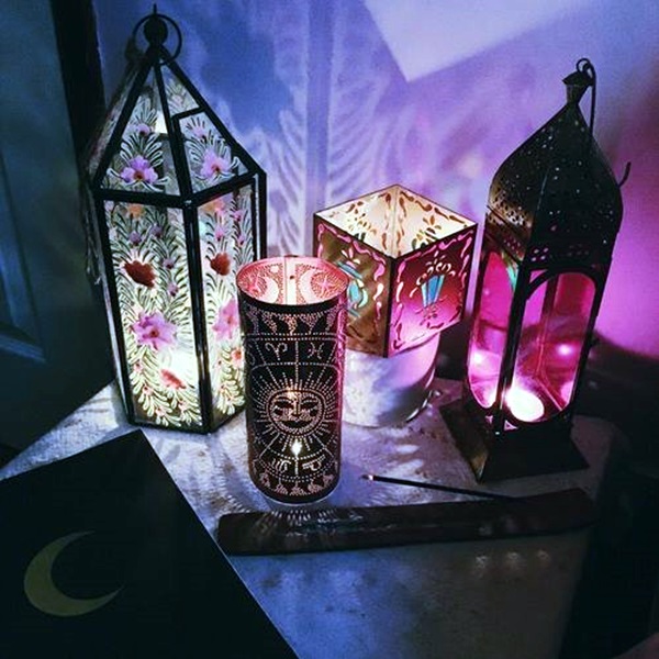 Ways Lanterns Can Give Your Home A Magical Touch (6)