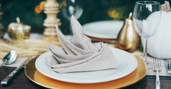 most-creative-table-napkin-folding-ideas-to-practice0051