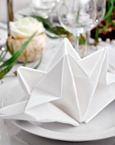 40 Most Creative Table Napkin Folding Ideas To Practice – Bored Art
