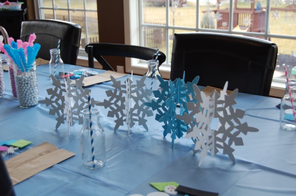 diy-paper-snowflakes-decoration-ideas0071