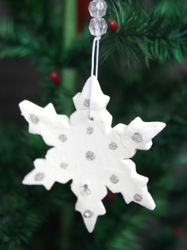 diy-paper-snowflakes-decoration-ideas0111