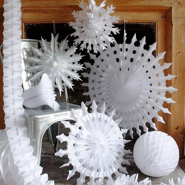 diy-paper-snowflakes-decoration-ideas0361