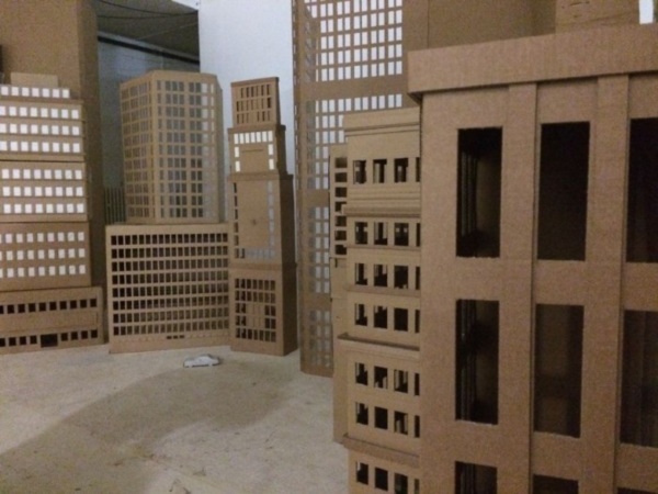 incredible-examples-of-cardboard-city-art0071