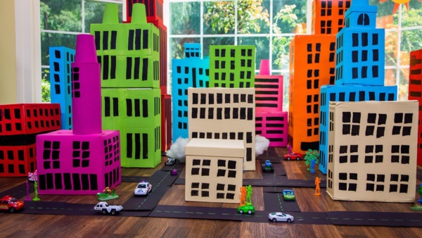 incredible-examples-of-cardboard-city-art0191