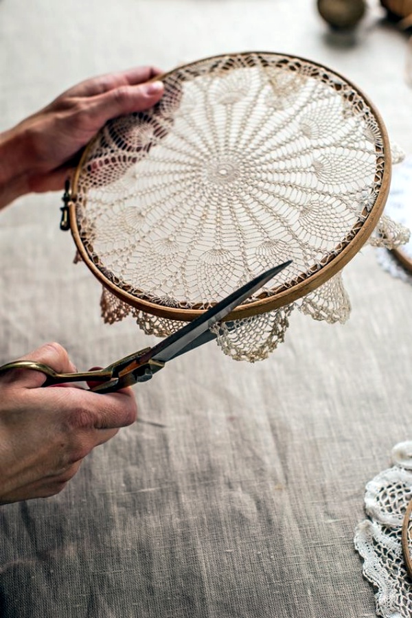 Delightful Ways with Doilies  Vintage linens, Lace doilies, Doilies crafts