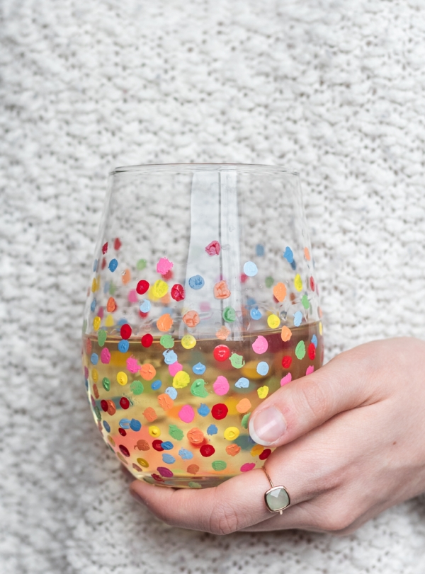 88 Glass Painting Ideas For Beginners (Updated 2022) - Bored Art  Hand painted  wine glass, Glass painting designs, Painted wine glass