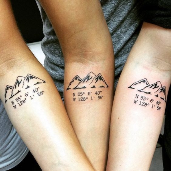 20 Cute Tattoo Designs For The Best Friends - Bored Art