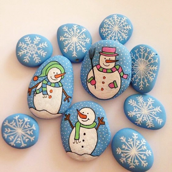 DIY-Christmas-Painted-Rock-Ideas