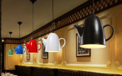 Simple-Yet-Beautiful-Hanging-Teapots-Decoration-Ideas