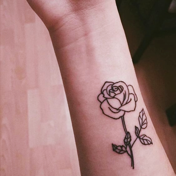 Gorgeous-Rose-Tattoo-Designs-For-Women