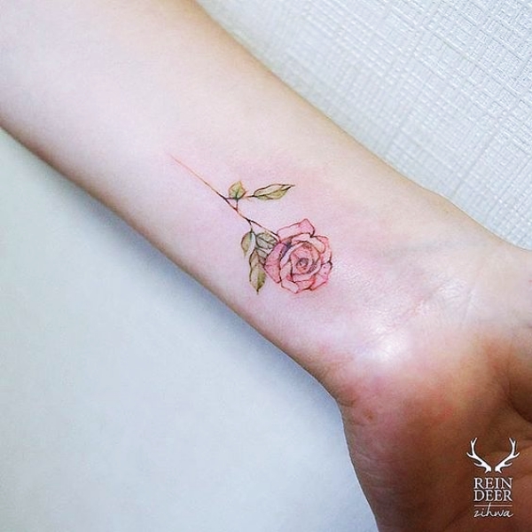 Gorgeous-Rose-Tattoo-Designs-For-Women