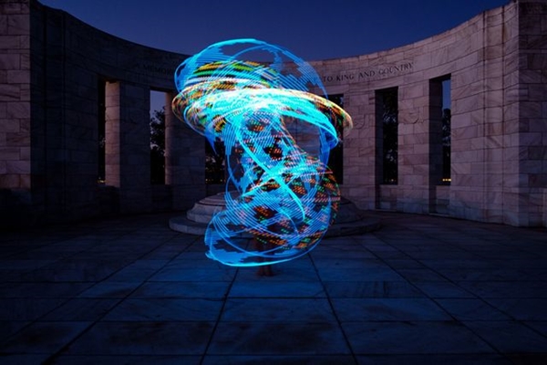 extra-ordinary-examples-light-painting-photography