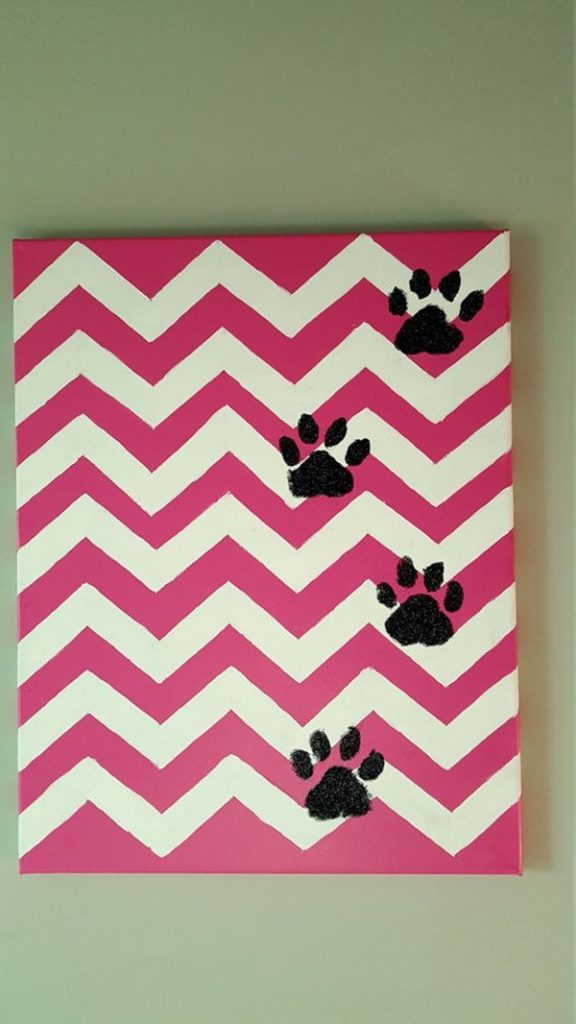 Neck-Turning-Animal-Print-Wall-Art-Ideas