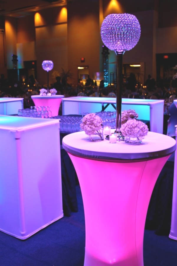 examples-of-disco-theme-party-decorations