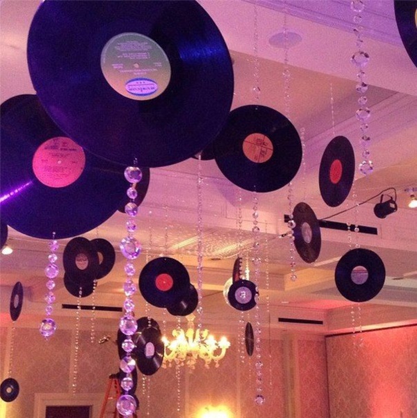 examples-of-disco-theme-party-decorations