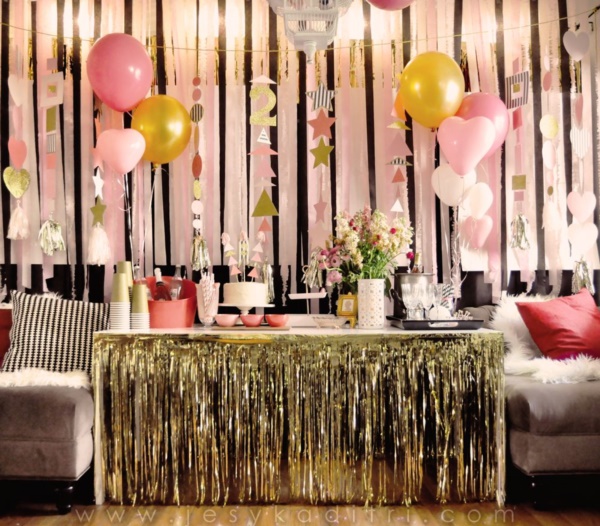 examples-of-disco-theme-party-decorations